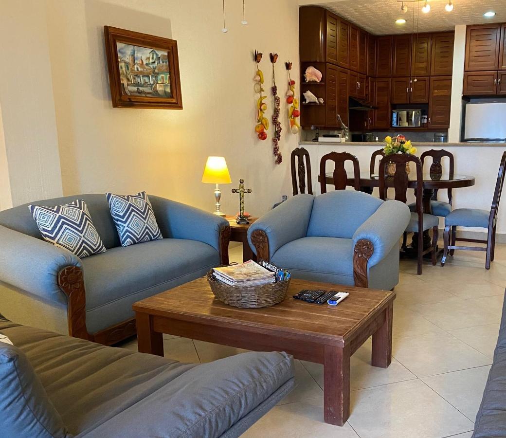 Departamento Frente Al Mar Con Dos Recamaras Y Seguridad 24 H A Dos Cuadras De La Quinta Avenida Плая-дель-Кармен Экстерьер фото
